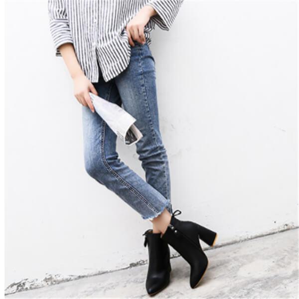 Fashion Thick With Pointed Toe In Martin Boots