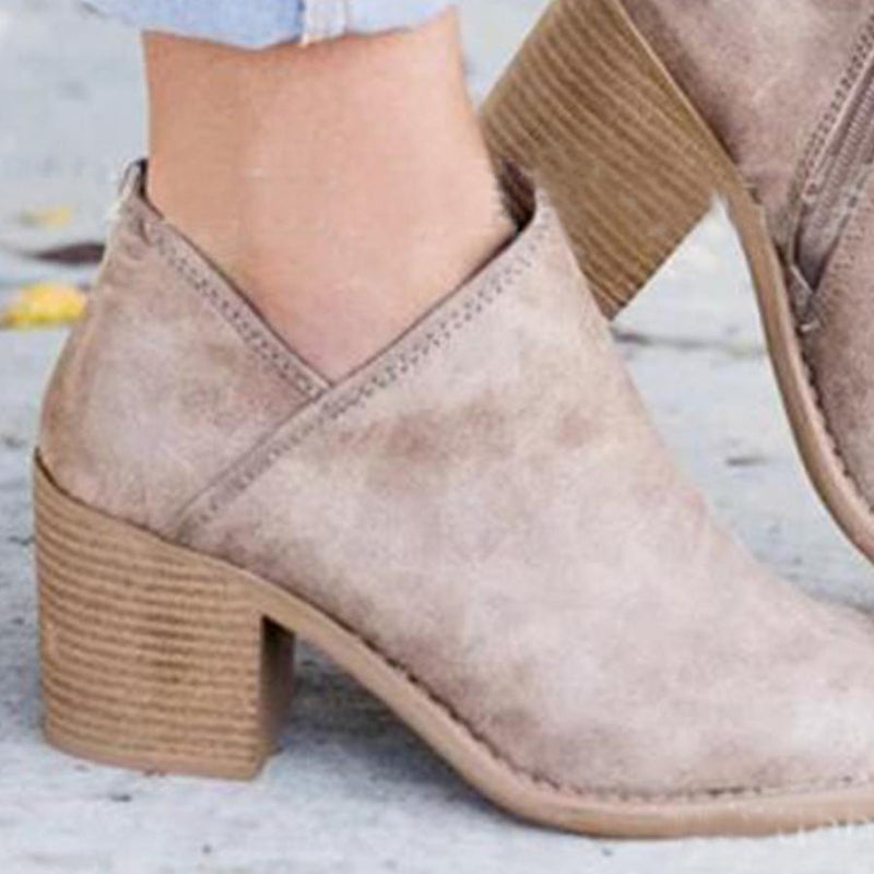 Plain  High Heeled  Round Toe  Outdoor Ankle Boots