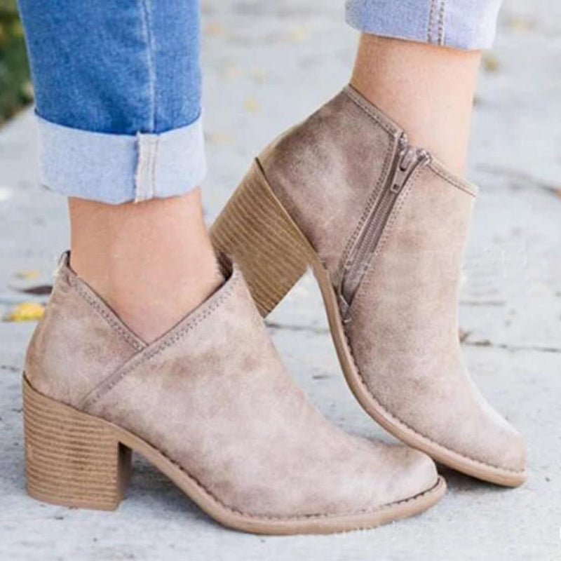 Plain  High Heeled  Round Toe  Outdoor Ankle Boots