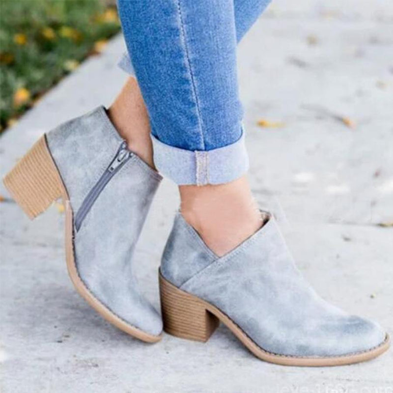 Plain  High Heeled  Round Toe  Outdoor Ankle Boots